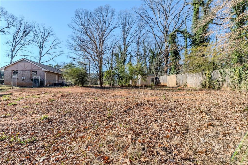 4312 Pleasant Forest Drive, Decatur, Georgia image 31