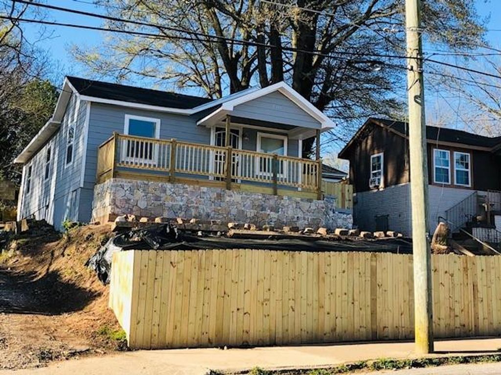 Photo of 500 Stephens Street SW, Atlanta, GA 30310 (MLS # 7729339)