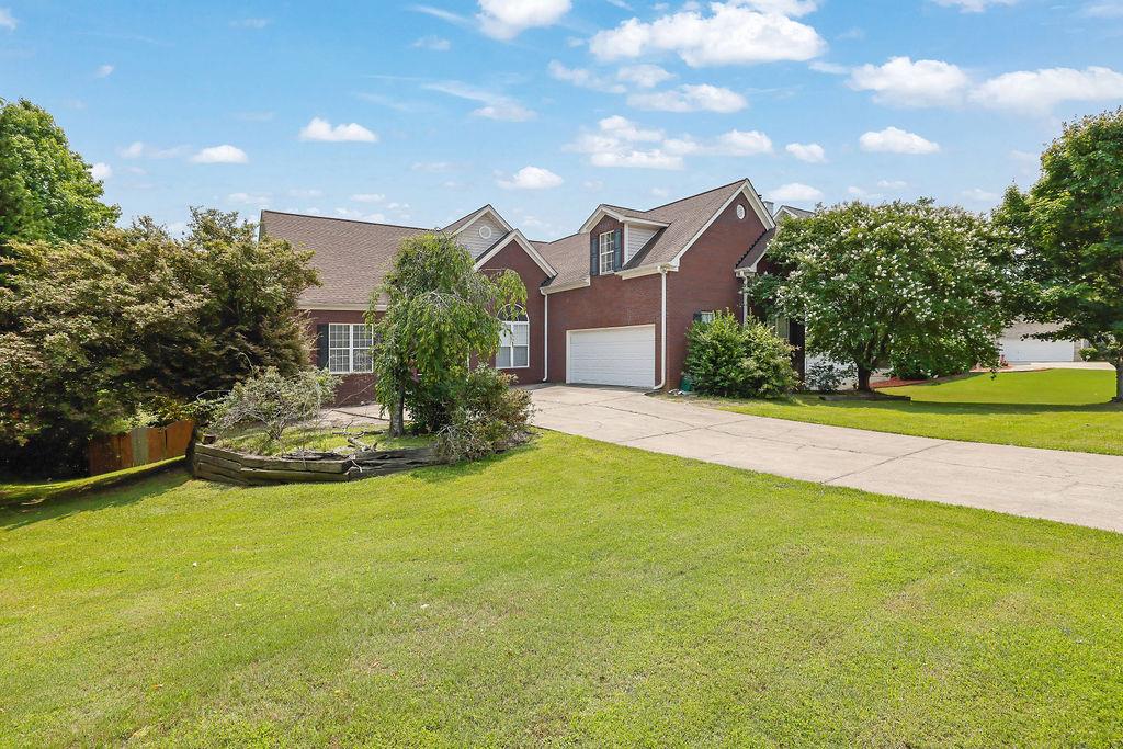 4591 Millstone Walk Drive, Buford, Georgia image 2