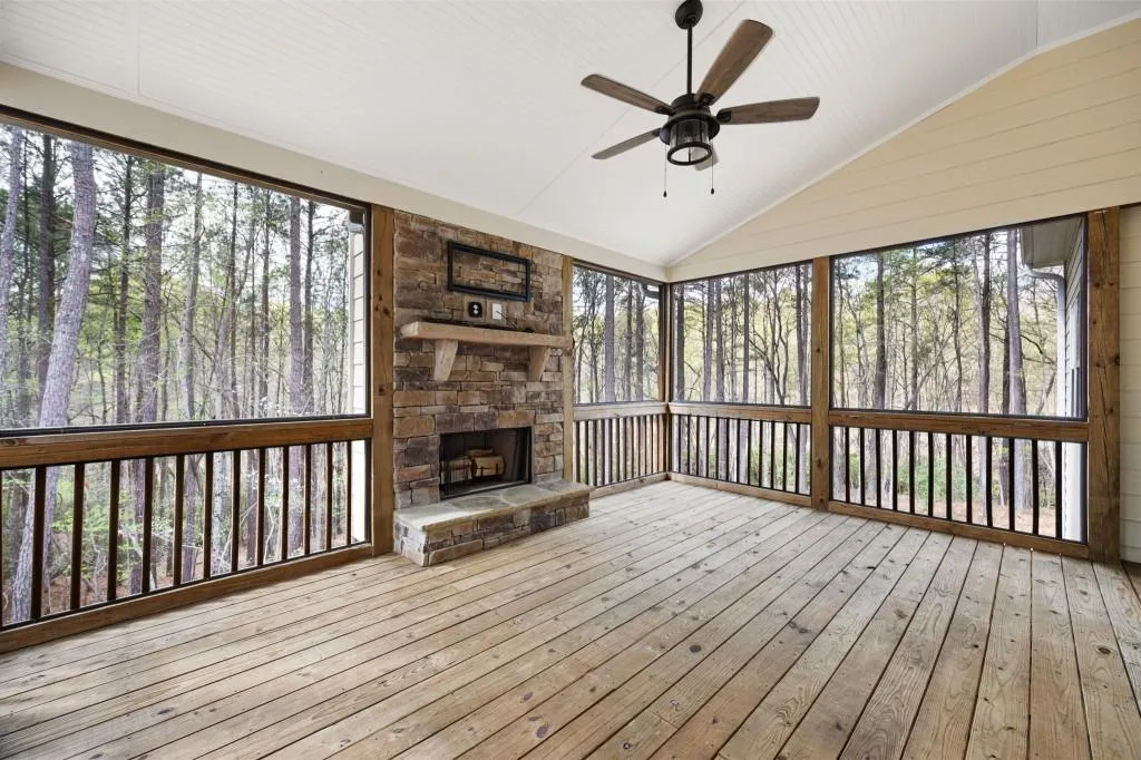 Dallas, Georgia 30132, United States, 5 Bedrooms Bedrooms, ,4 BathroomsBathrooms,Residential,Pending,104975