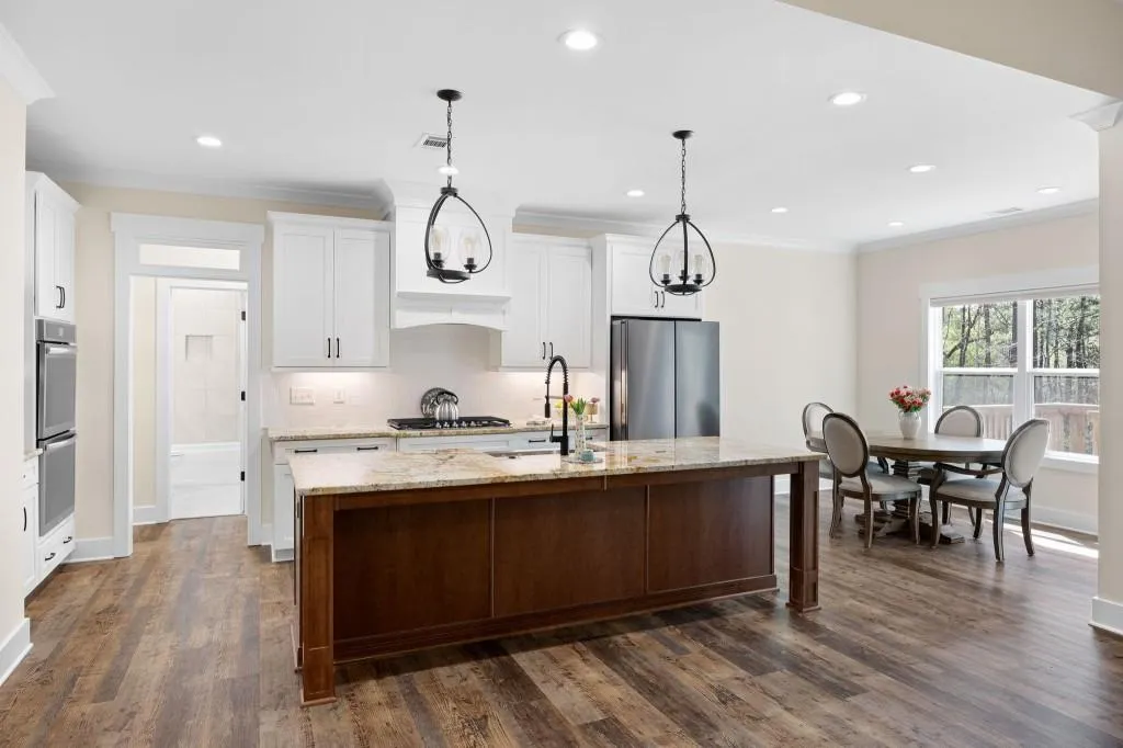 Dallas, Georgia 30132, United States, 5 Bedrooms Bedrooms, ,4 BathroomsBathrooms,Residential,Pending,104975