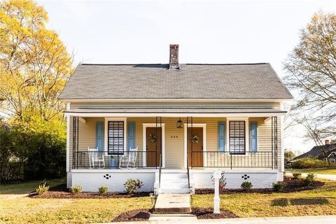 Homes For Sale - 404 Mill Street<br/> Monroe, GA 30655