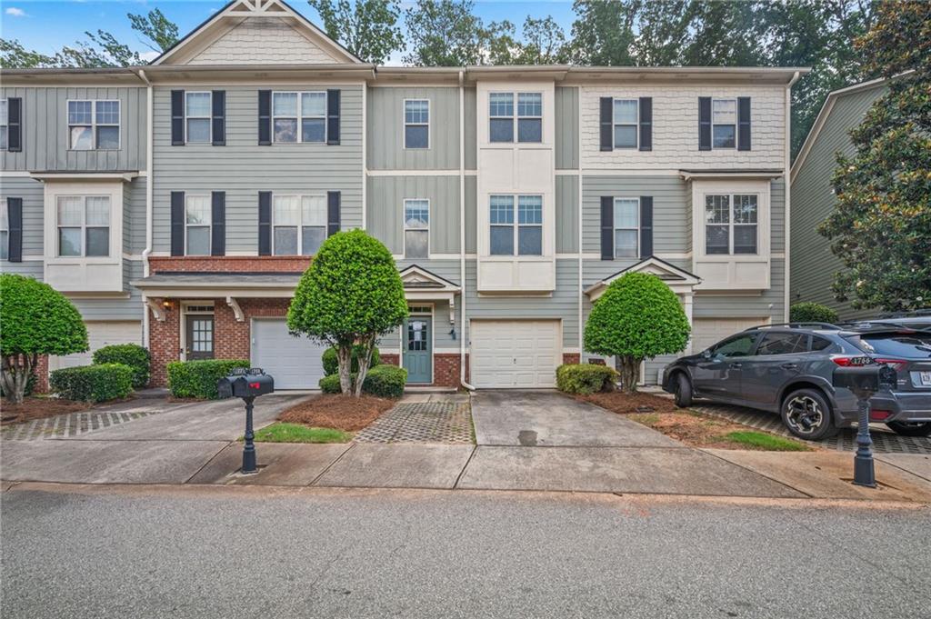 1768 Oakbrook Lane NW 9