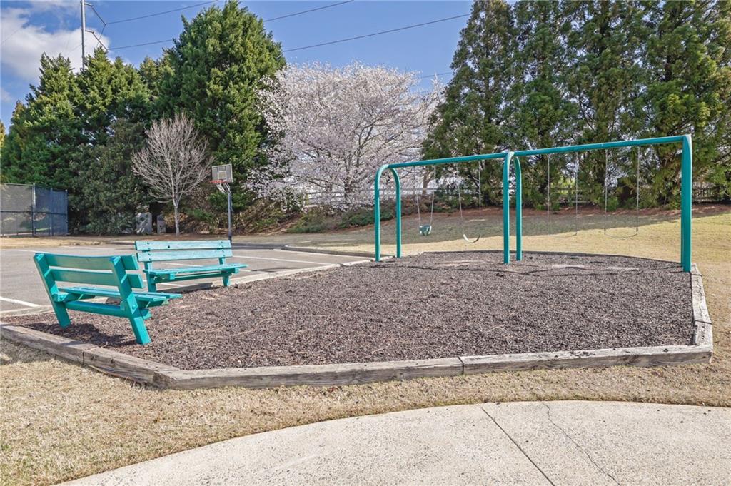 2461 Lakebrooke Drive, Marietta, Georgia image 37