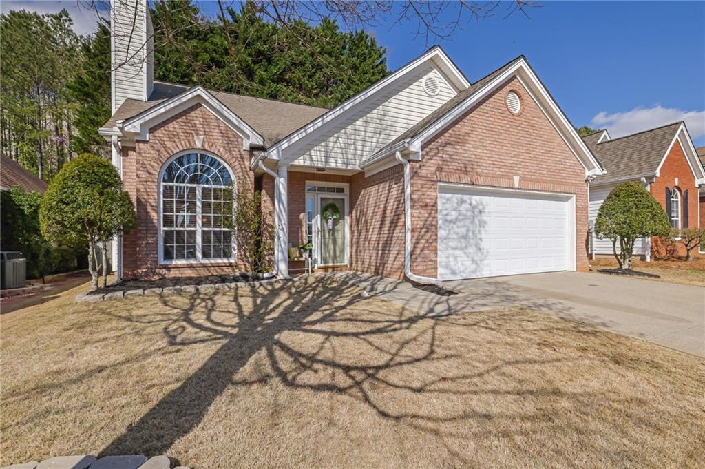 2461 Lakebrooke Drive, Marietta, Georgia image 2