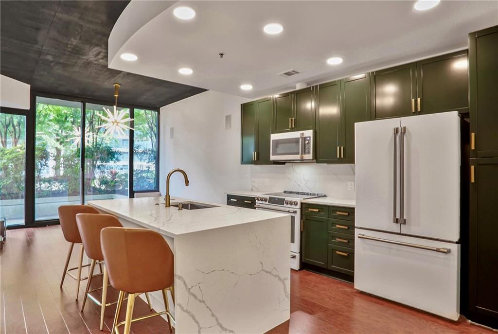 855 Peachtree Street NE 1108