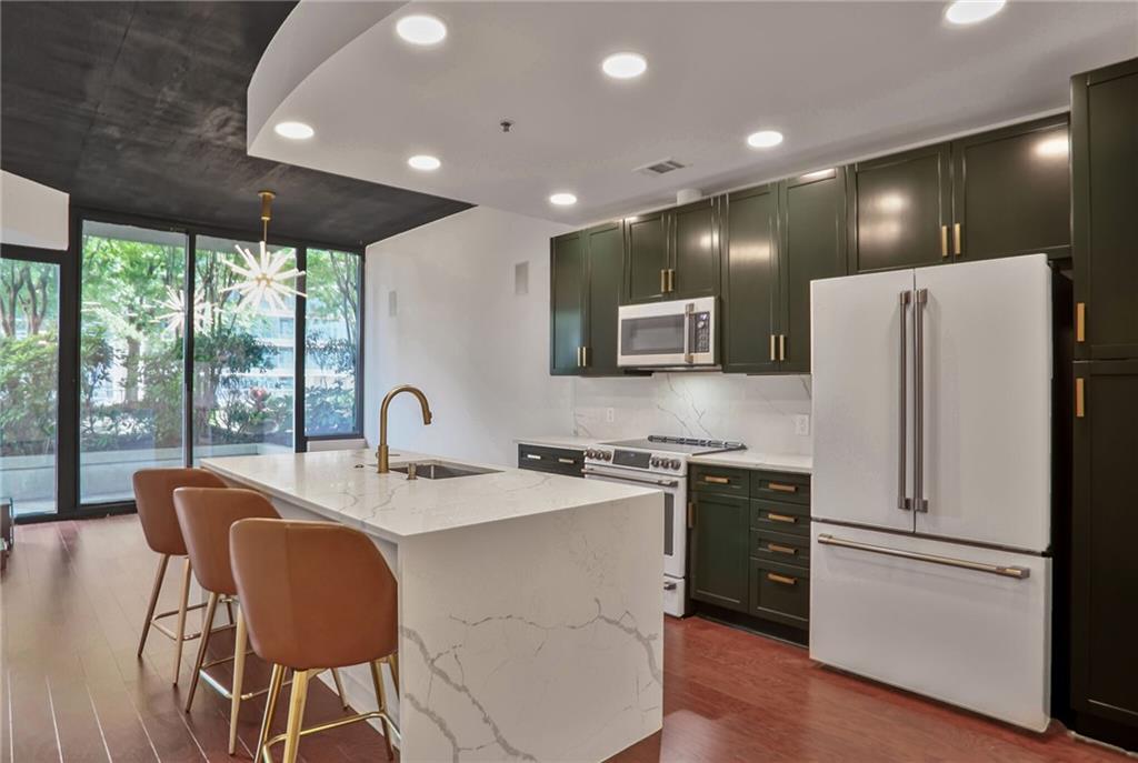 855 Peachtree Street NE 1108