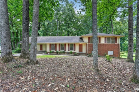 Homes For Sale - 9278 Seminole Road<br/> Jonesboro, GA 30236