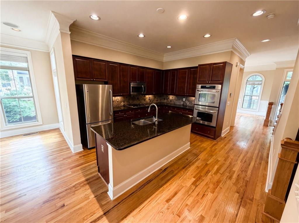 2370 Crescent Park Court 5