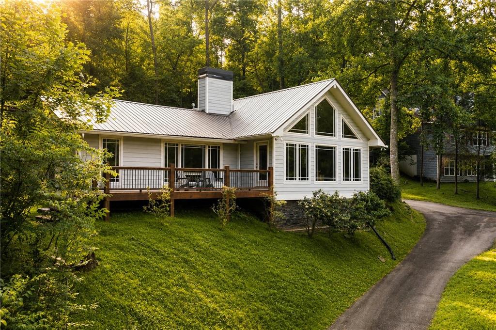 221 Reece Creek Road W