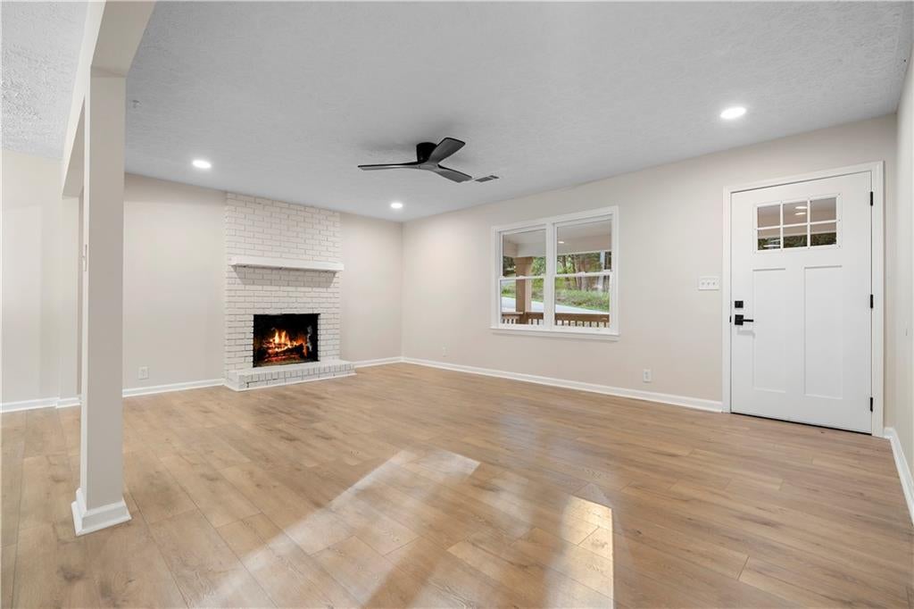 63 Moss Road
