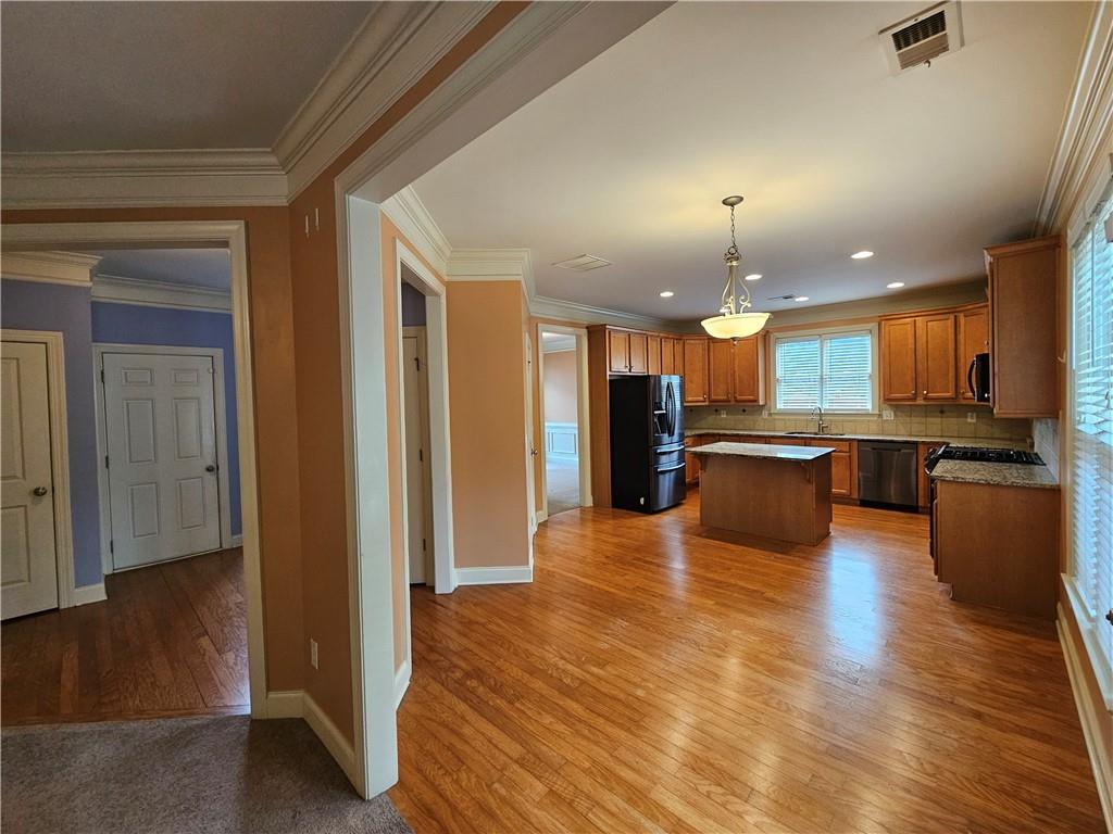 3943 Dunaire Drive, Stone Mountain, Georgia image 28