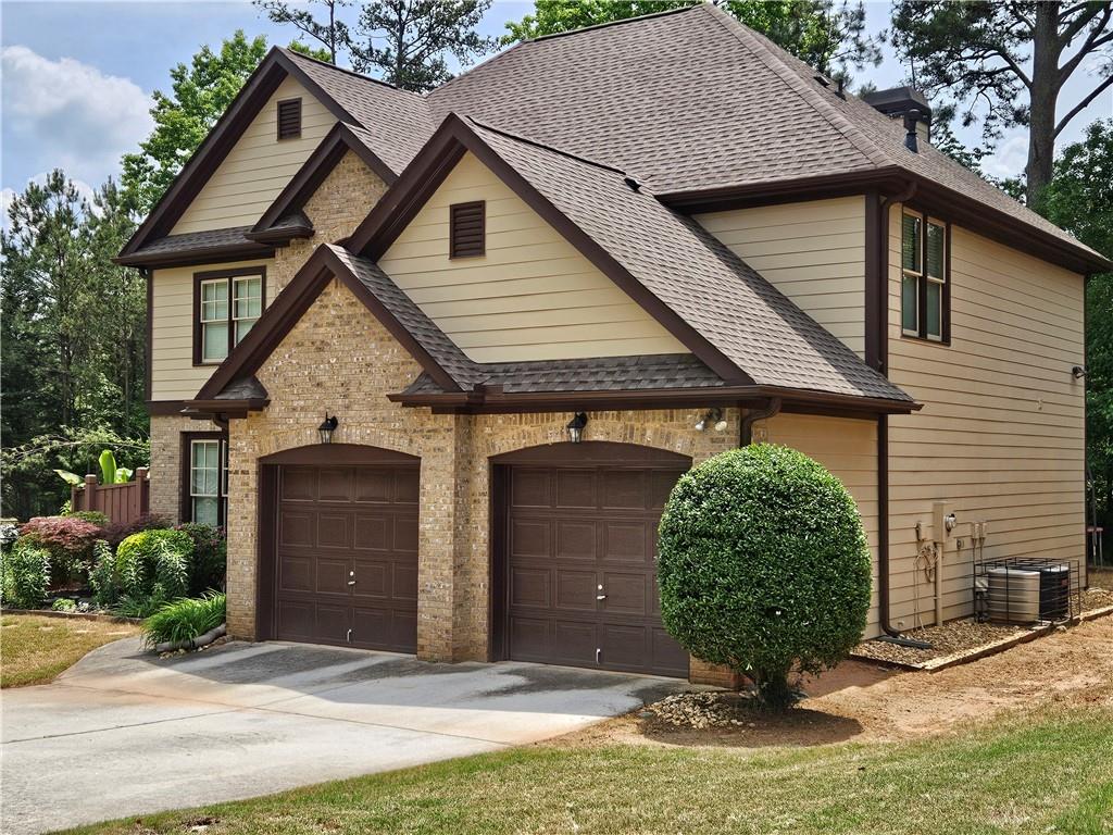 3943 Dunaire Drive, Stone Mountain, Georgia image 6