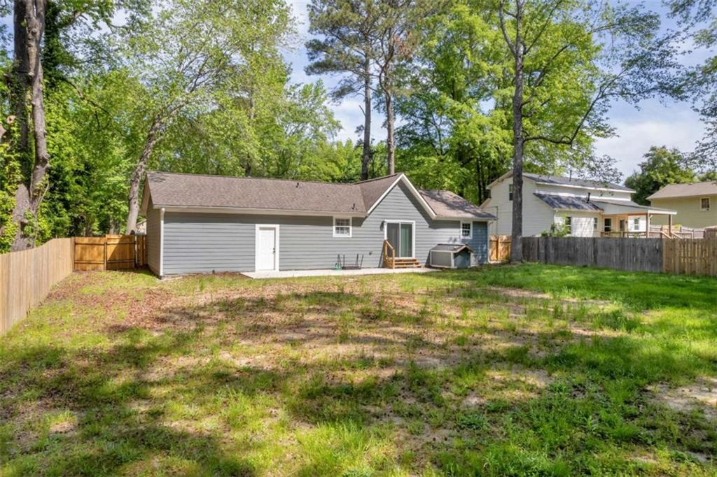 1660 Rose Garden Lane, Loganville, Georgia image 5
