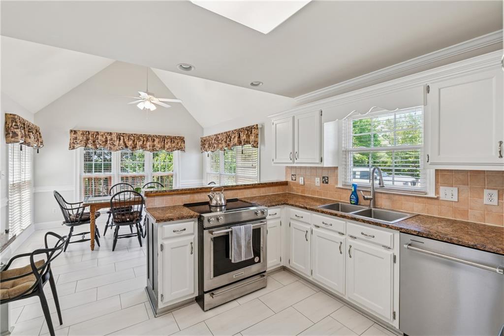 2849 Shiaway Trail