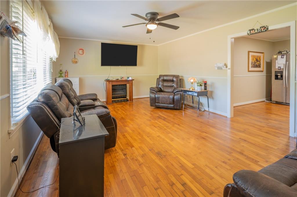 14 Robin Hood Road NE