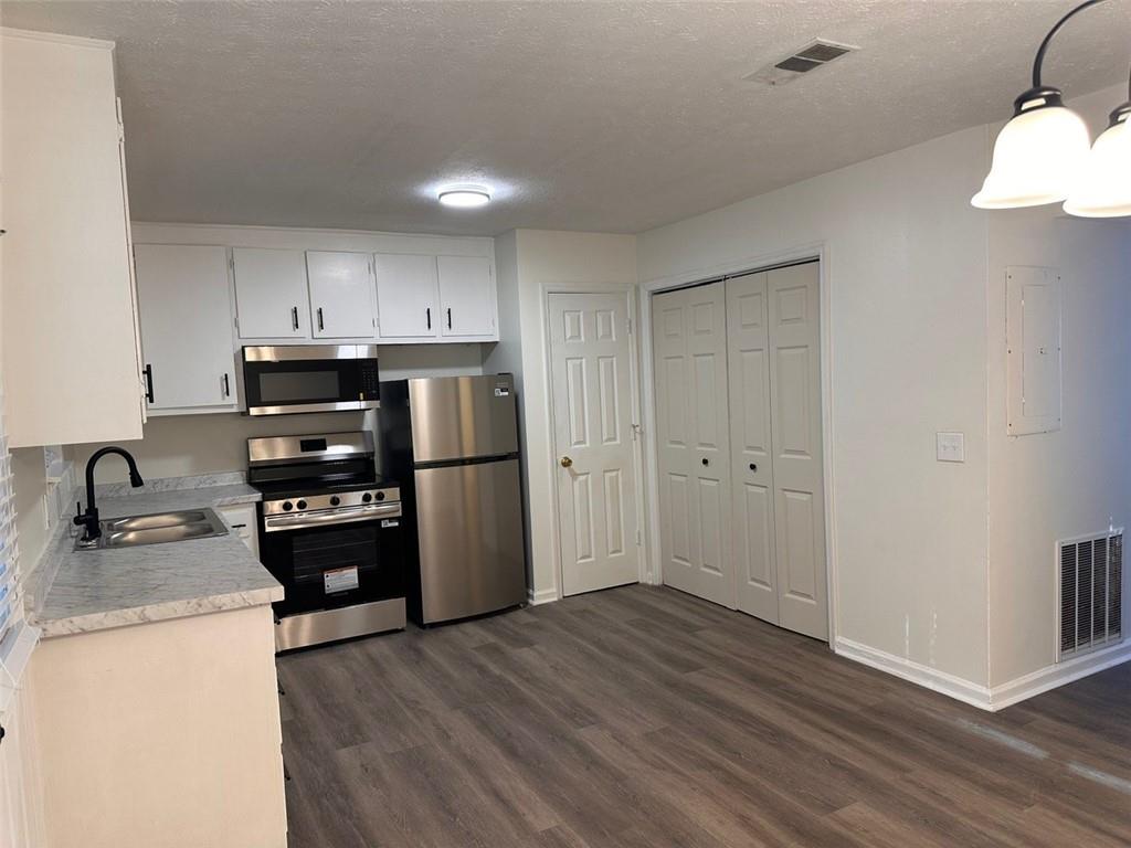 Conyers Station - Residential