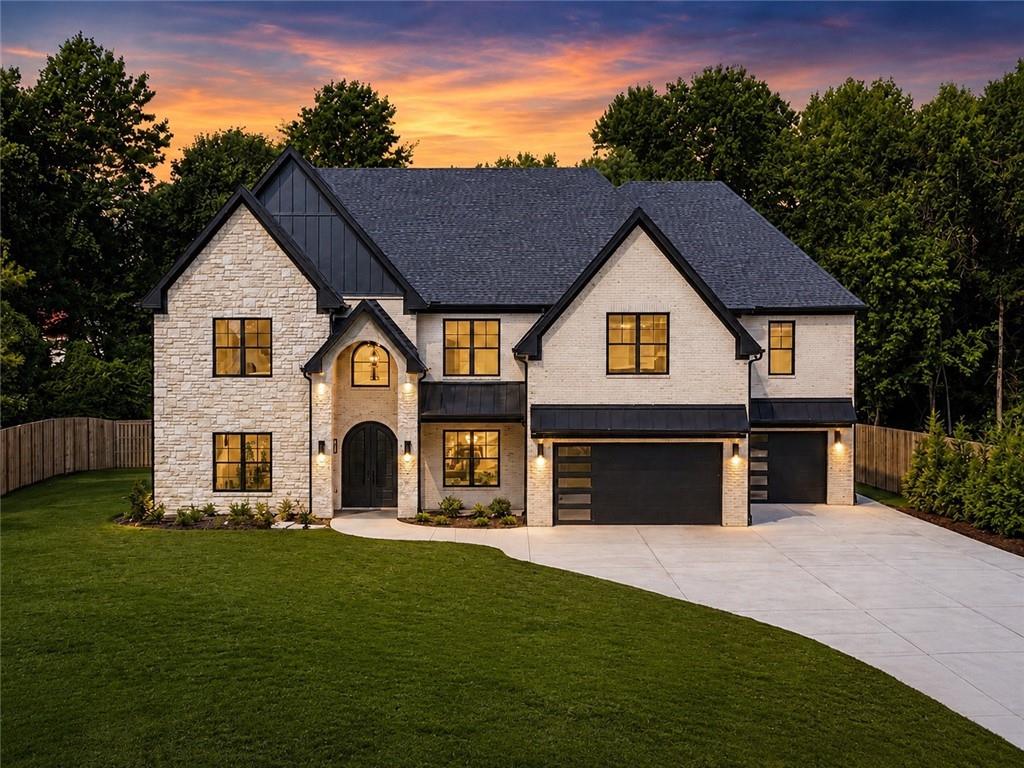 3275 Smithtown Road