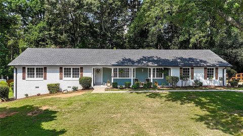 Homes For Sale - 1256 Longwood Drive<br/> Marietta, GA 30008