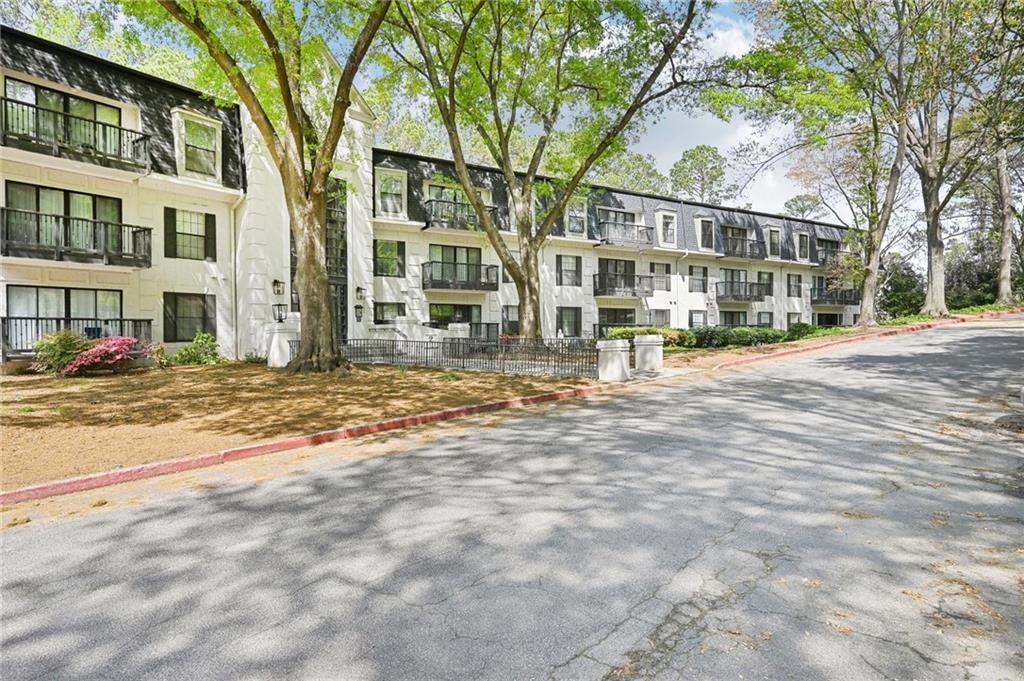 2303 Pine Heights Drive, Atlanta, Georgia image 33