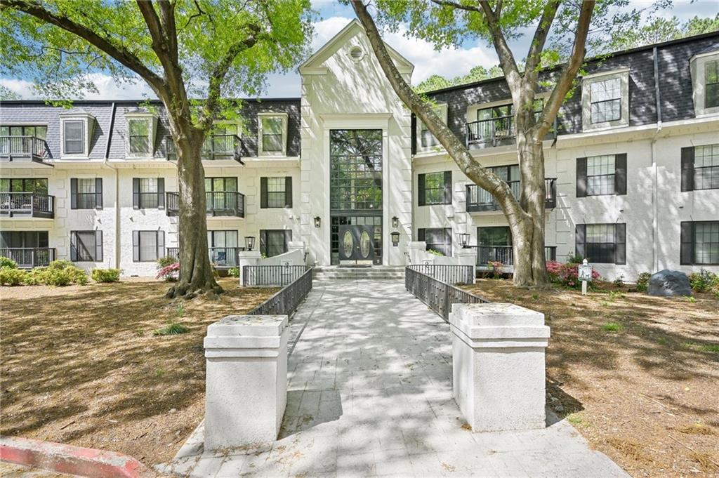 2303 Pine Heights Drive, Atlanta, Georgia image 32