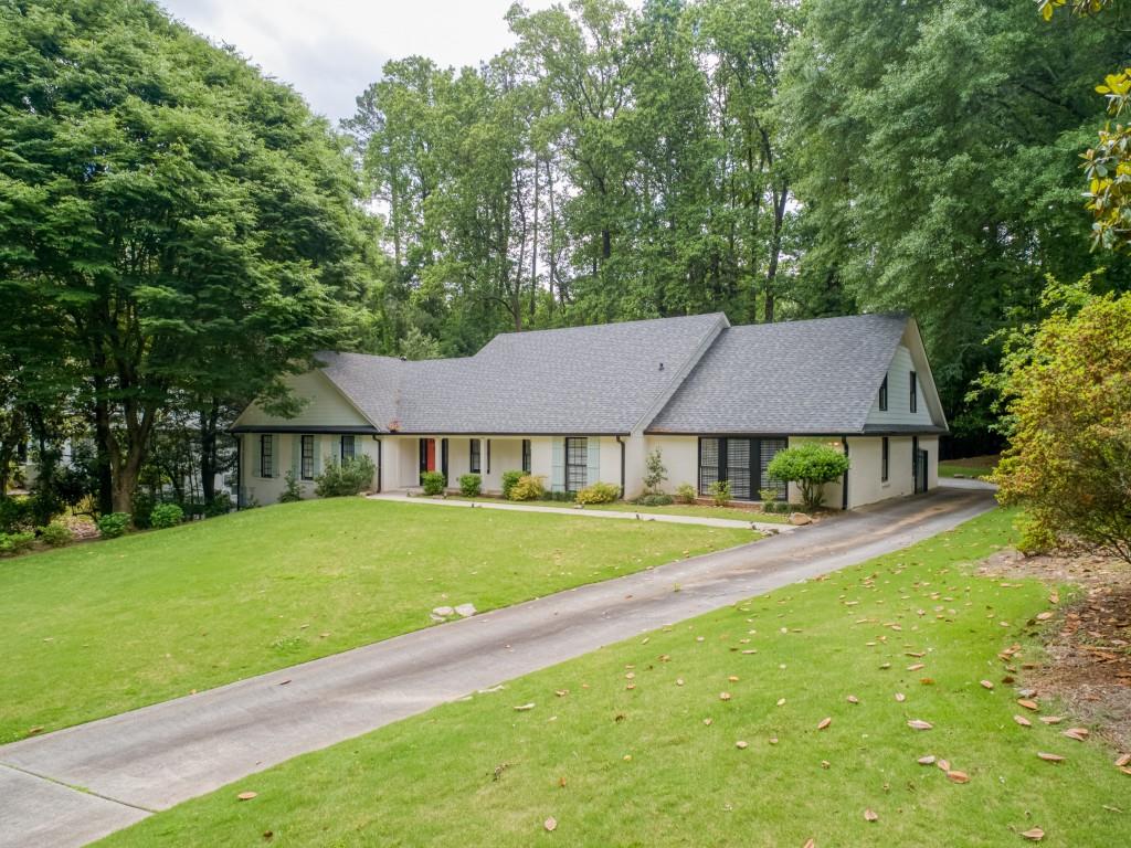 4708 Tall Pines Drive, Atlanta, Georgia image 8