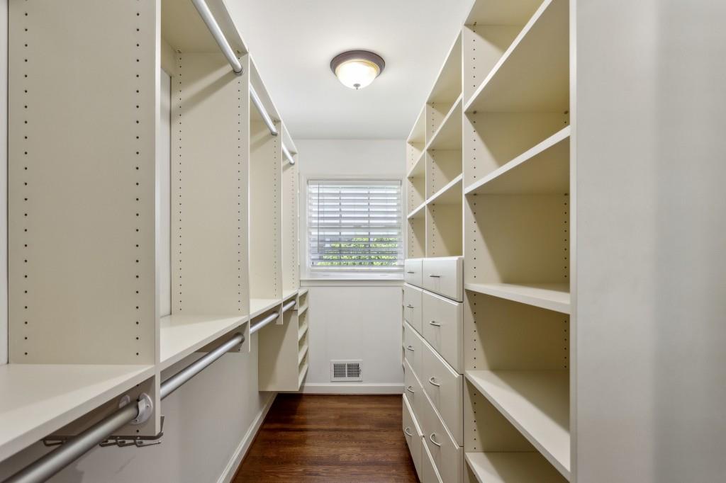 4708 Tall Pines Drive, Atlanta, Georgia image 27