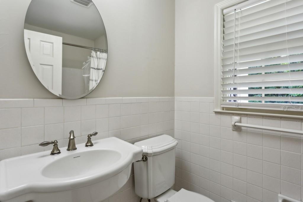 4708 Tall Pines Drive, Atlanta, Georgia image 34
