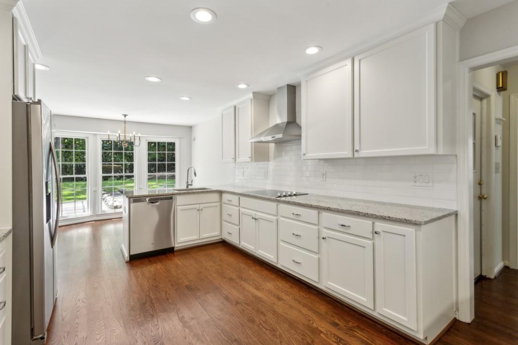 4708 Tall Pines Drive, Atlanta, Georgia image 3