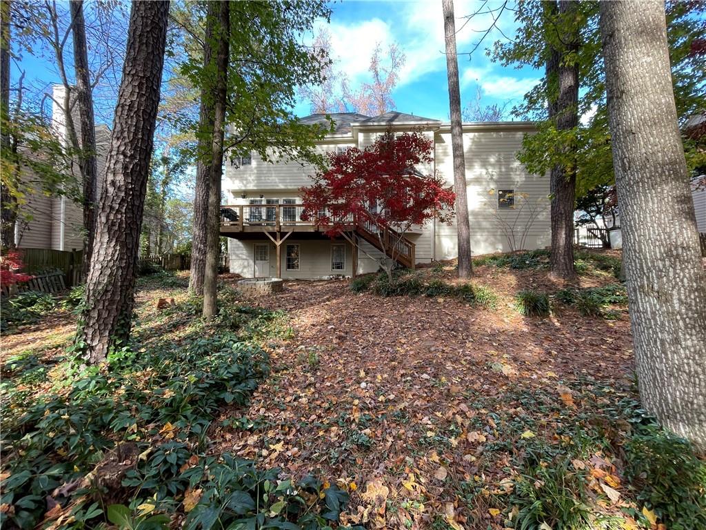 923 Grandview Way NW