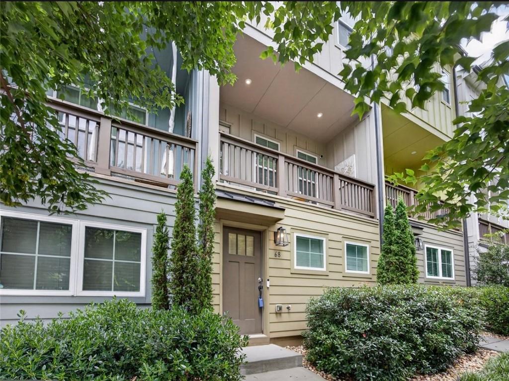 68 Adore Court SE