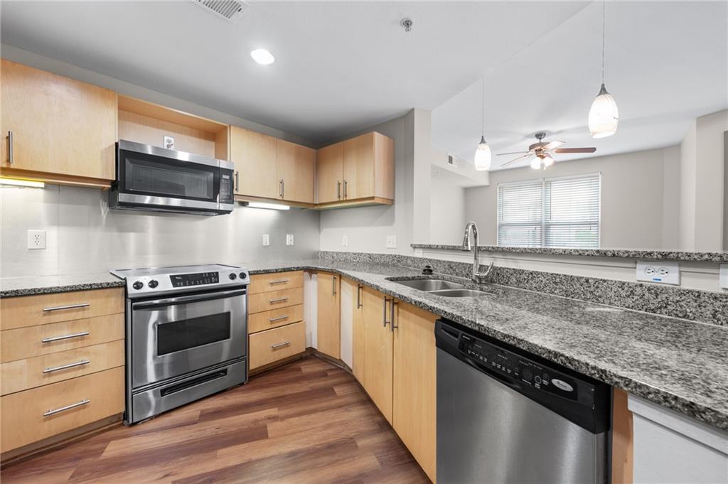 390 17th Street NW 5008