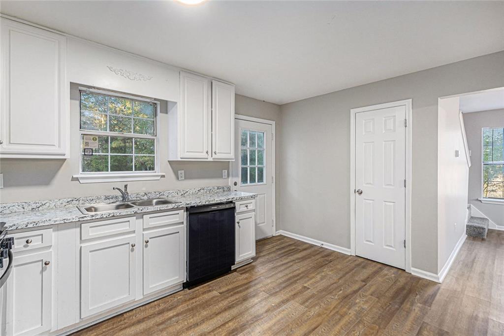 COUNTRY WALK -M154 - Residential