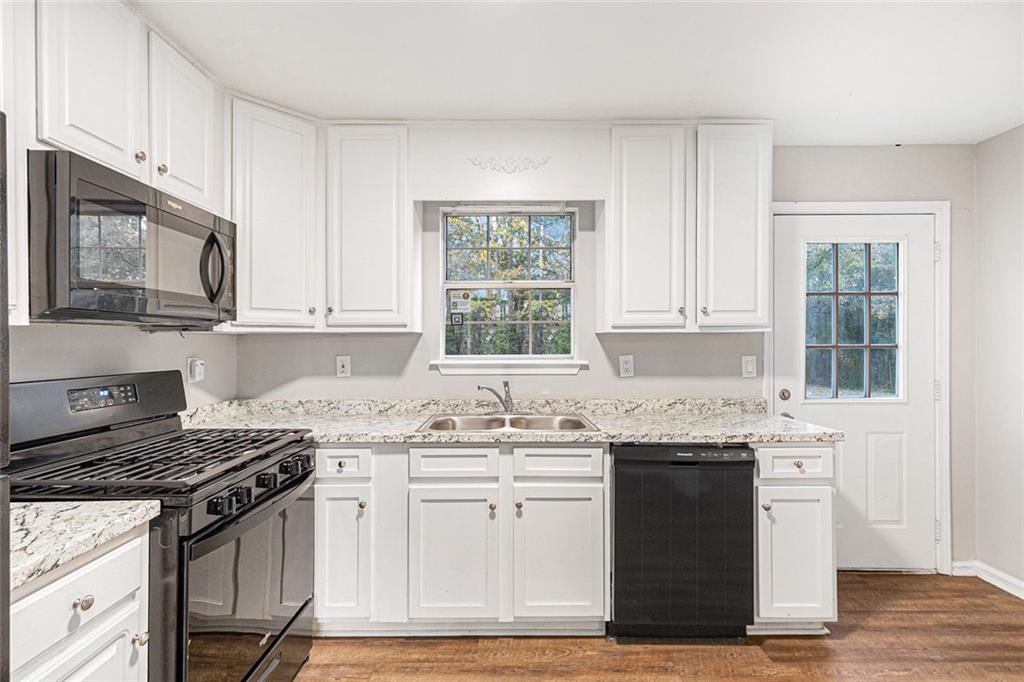 COUNTRY WALK -M154 - Residential