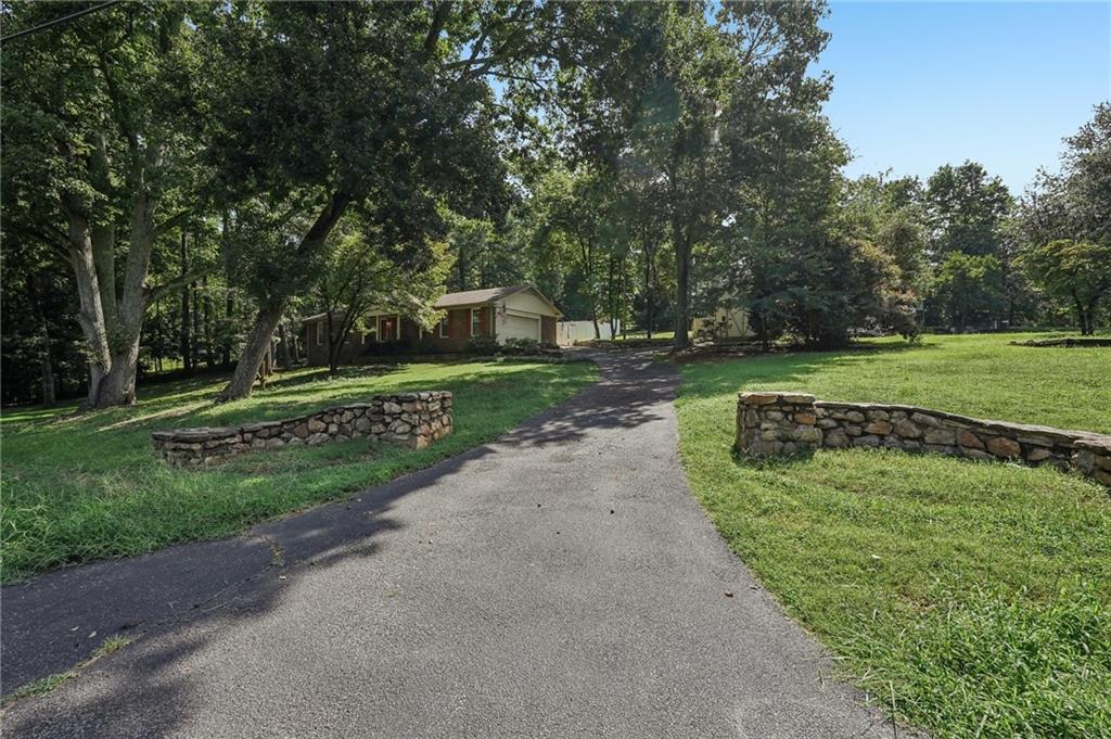 1025 Greenwood Acres Drive