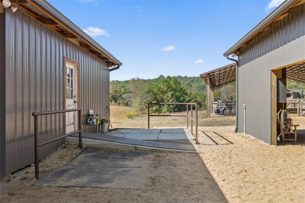 Four C's Equestrian Estate - Residential