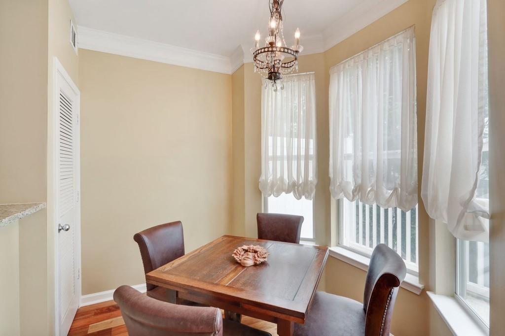 951 Glenwood Avenue SE 1604