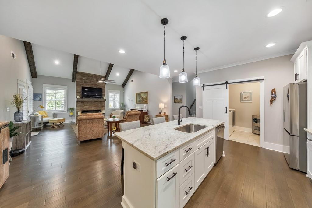 2722 Sandy Irwin Court SW