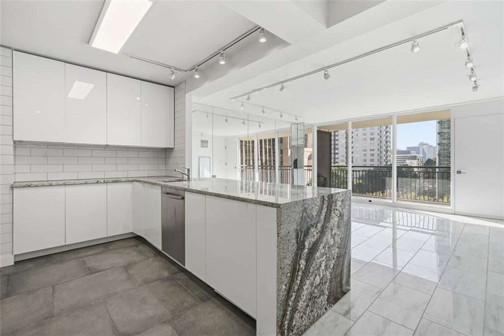 Windsor Over Peachtree - Residential