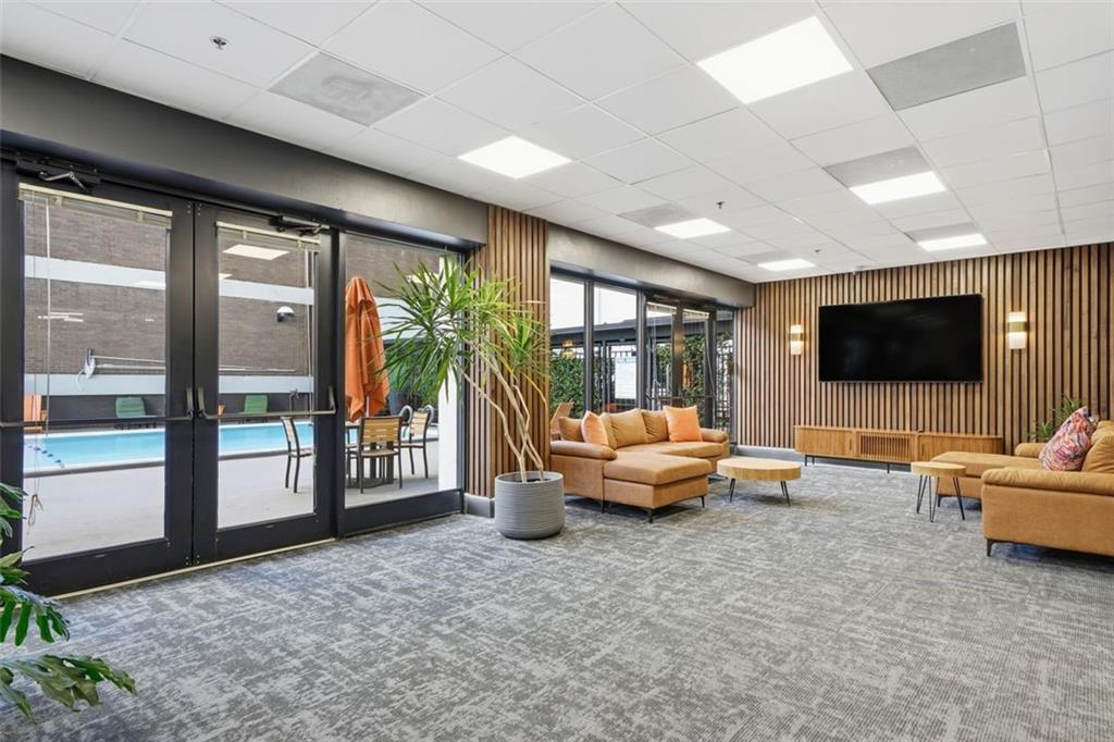 Windsor Over Peachtree - Residential