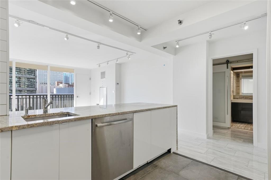 Windsor Over Peachtree - Residential