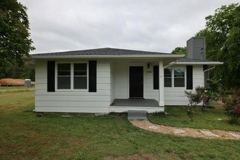 Photo of 4006 N Arnold Mill Road, Woodstock, GA 30188 (MLS # 7764711)