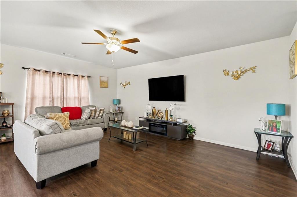 3715 Tommyhawk Court