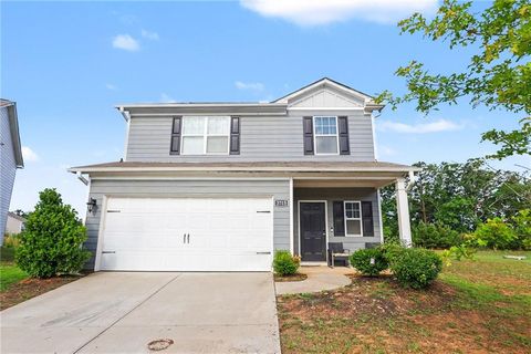 Homes For Sale - 3715 Tommyhawk Court<br/> Douglasville, GA 30135