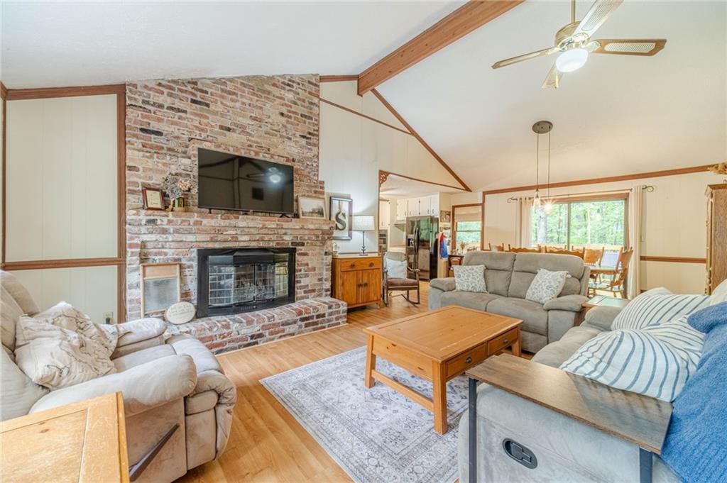 3661 Pennington Drive SE