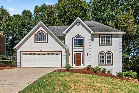 Homes For Sale - 1419 Dunsford Circle<br/> Suwanee, GA 30024