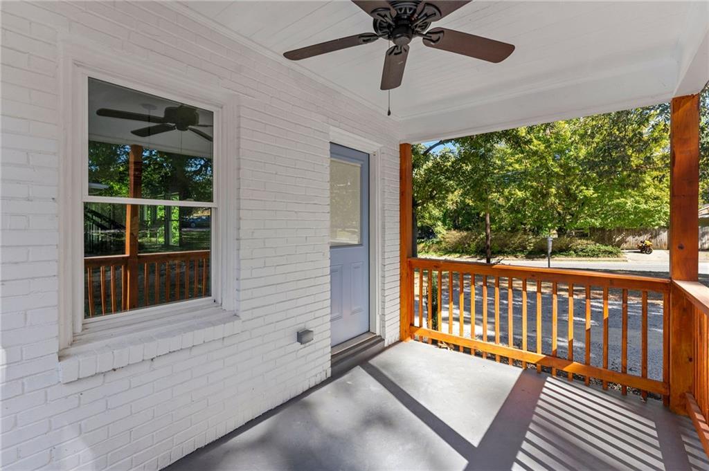 985 Columbia Drive
