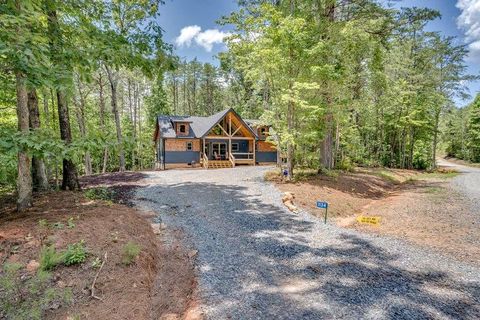 A home in Mccaysville