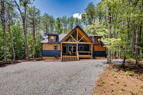 A home in Mccaysville