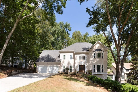 Homes For Sale - 450 Holly Stream Trail<br/> Roswell, GA 30075